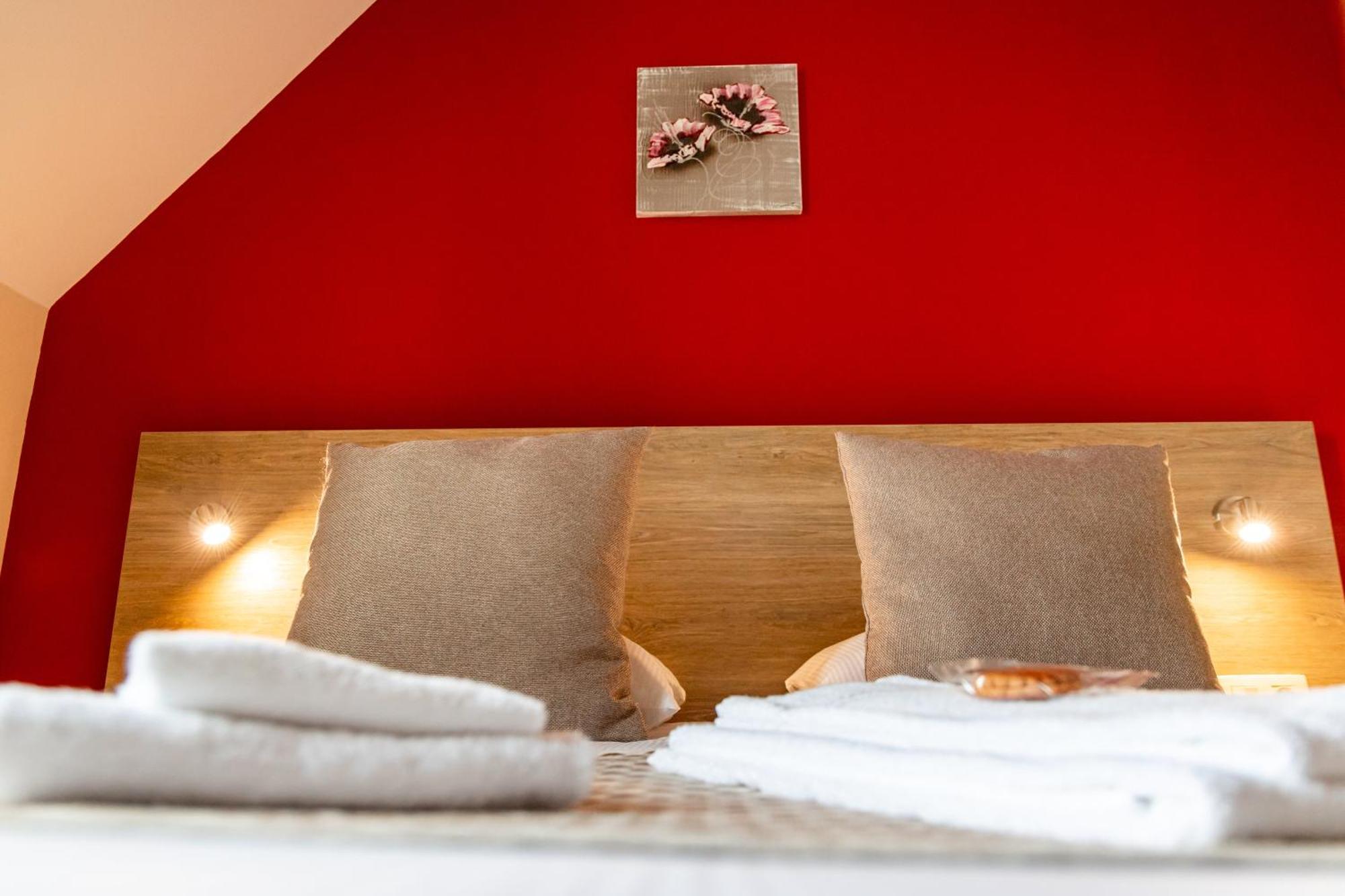 Le Bon Cap Hotel Plurien Bagian luar foto